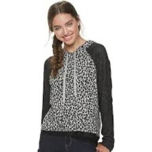 Rewind Tops - Leopard Print Lightweight Hoodie - Size Medium